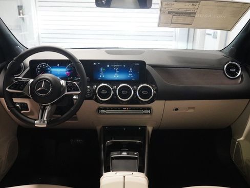 New 2026 Mercedes-Benz GLA 250 4MATIC image 17