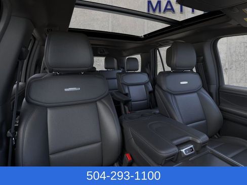 New 2026 Ford Expedition Platinum image 10