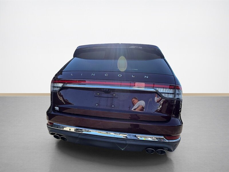 Used 2020 Lincoln Aviator Reserve w/ Equipment Group 202A AWD/4WD image 5