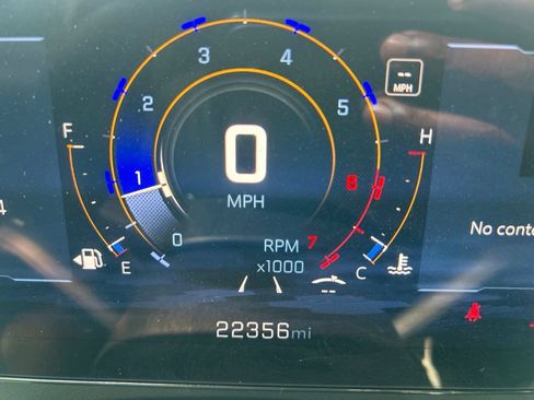 Used 2025 Chevrolet Traverse LT w/ Driver Confidence Package FWD image 13