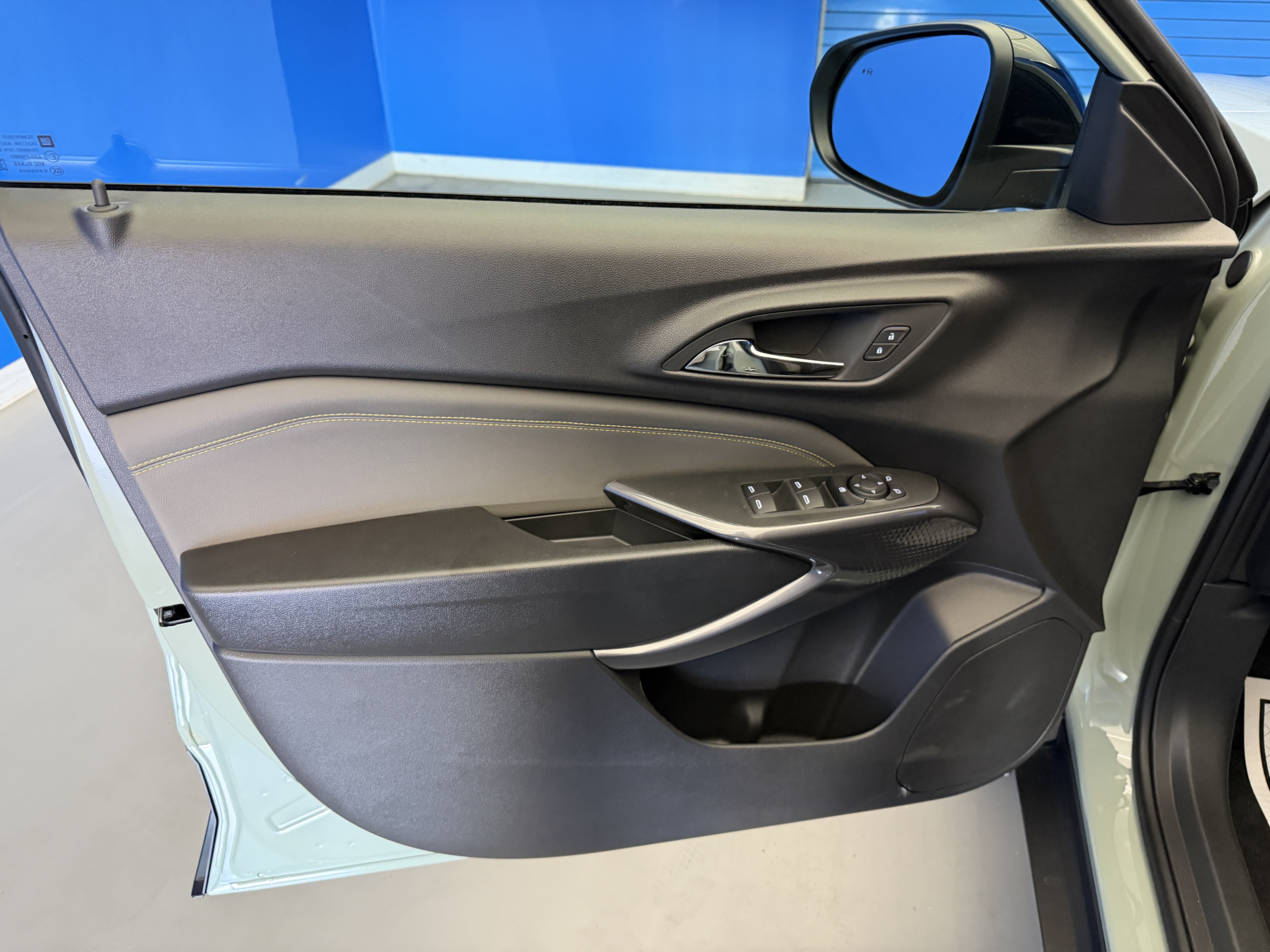 New 2026 Chevrolet Trax ACTIV w/ Driver Confidence Package FWD image 8