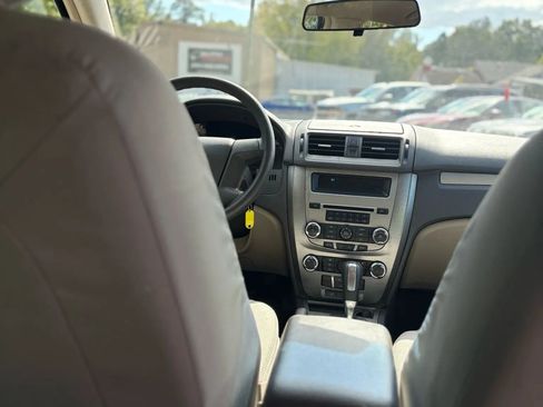 Used 2012 Ford Fusion S image 19