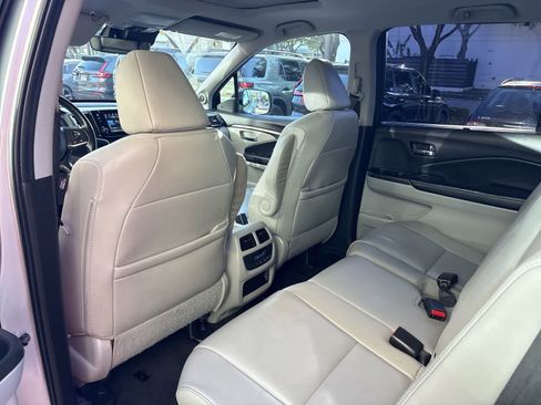 Used 2019 Honda Pilot EX-L image 11