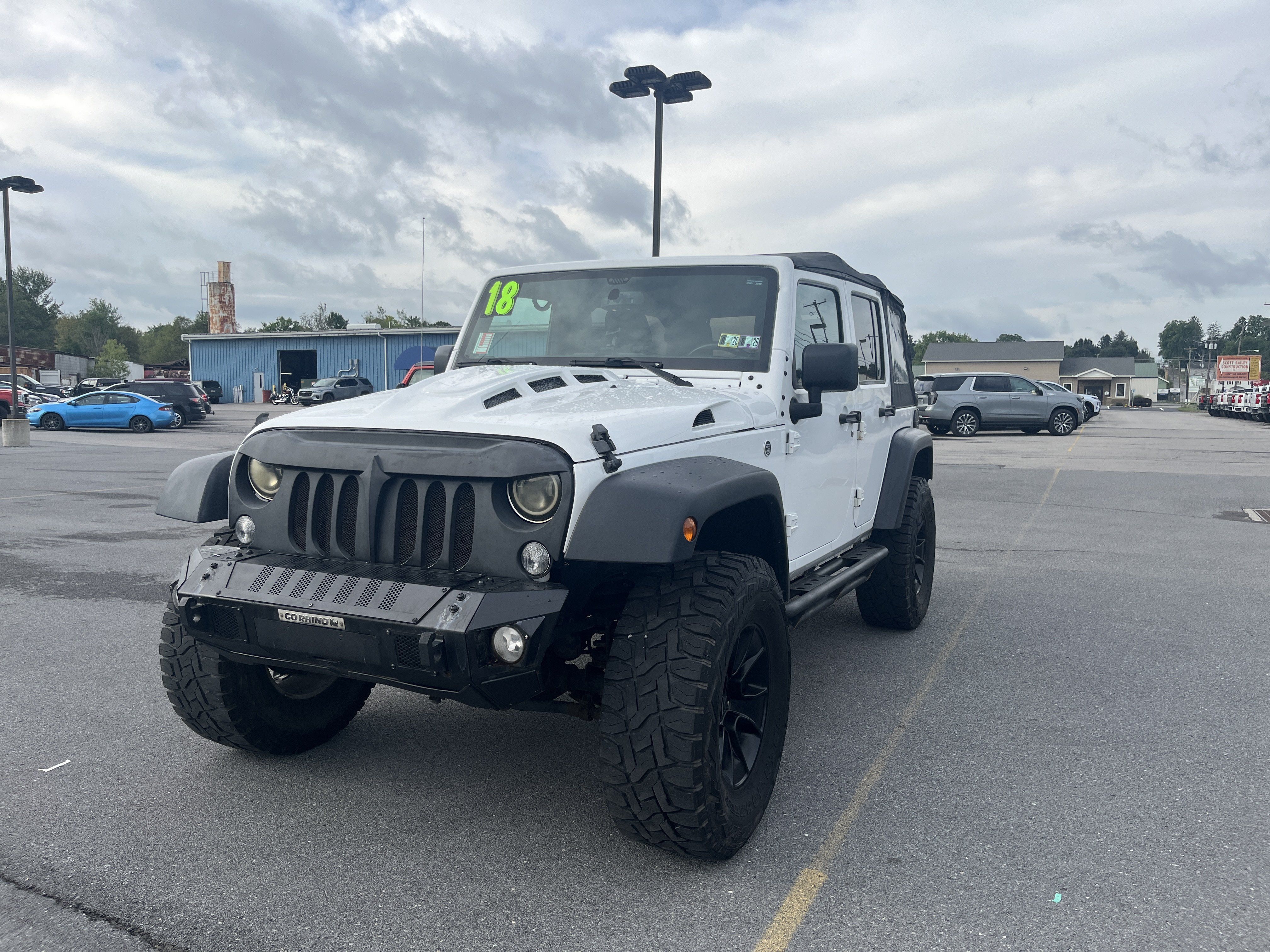 Used 2018 Jeep Wrangler Unlimited Sport S AWD/4WD image 2