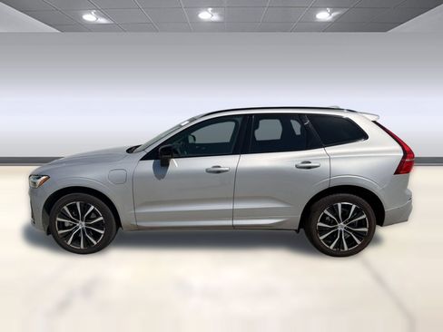 Used 2023 Volvo XC60 T8 Plus w/ Climate Package AWD/4WD image 2