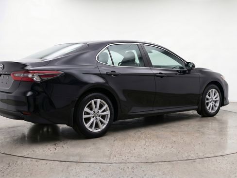 Used 2025 Toyota Camry LE FWD image 9