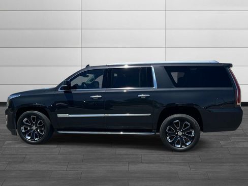 Used 2019 Cadillac Escalade ESV Luxury AWD/4WD image 2