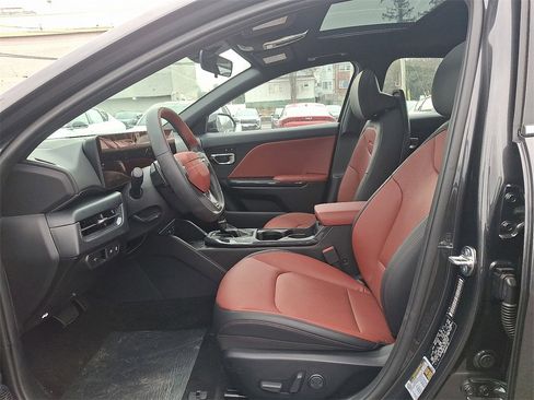 New 2025 Kia K4 GT-Line image 9