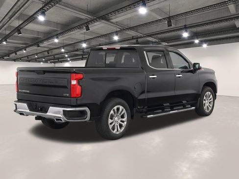 Used 2023 Chevrolet Silverado 1500 LTZ w/ LTZ Convenience Package II AWD/4WD image 4