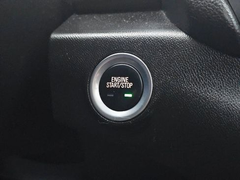 Used 2018 GMC Terrain Denali w/ Advanced Safety Package image 17