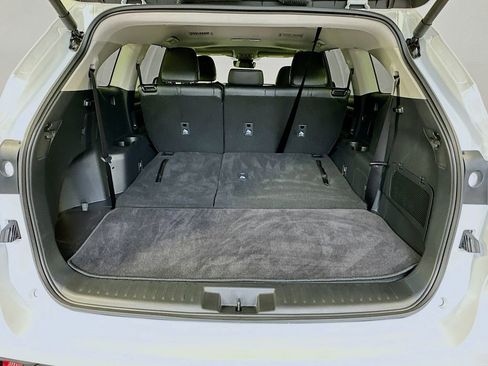 Used 2026 Toyota Highlander XLE image 27