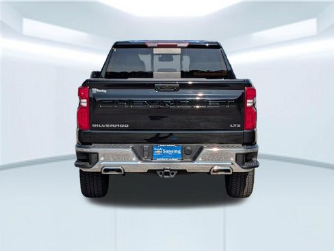 Used 2024 Chevrolet Silverado 1500 LTZ w/ LTZ Premium Package AWD/4WD image 5