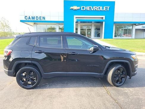 Used 2019 Jeep Compass Latitude AWD/4WD image 18