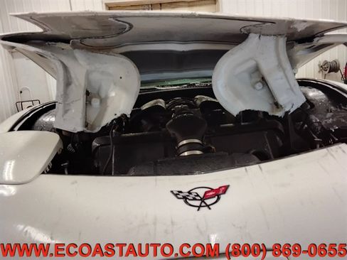 Used 2002 Chevrolet Corvette Coupe w/ Preferred Equipment Group2 image 15