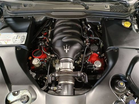 Used 2018 Maserati GranTurismo MC RWD image 14