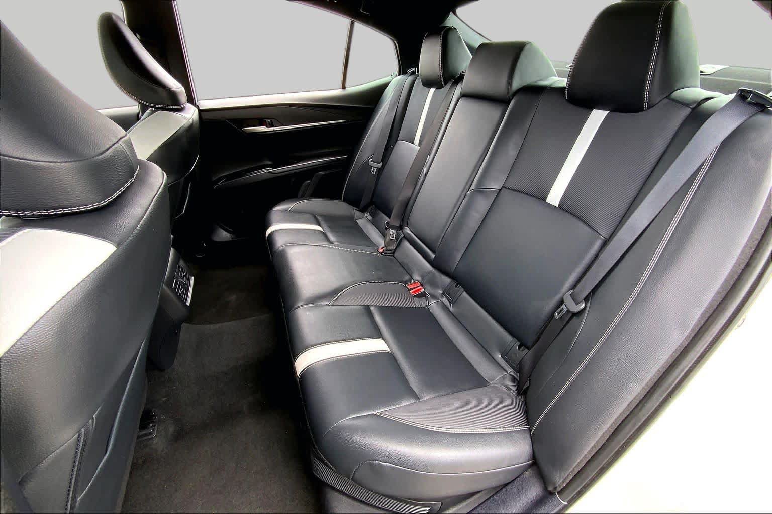 Used 2025 Toyota Camry SE FWD image 20