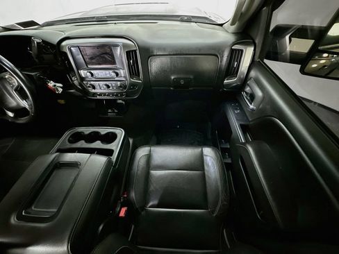 Used 2017 Chevrolet Silverado 2500 LT w/ LT Convenience Package AWD/4WD image 11