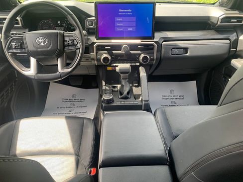 Used 2025 Toyota 4Runner Limited AWD/4WD image 16