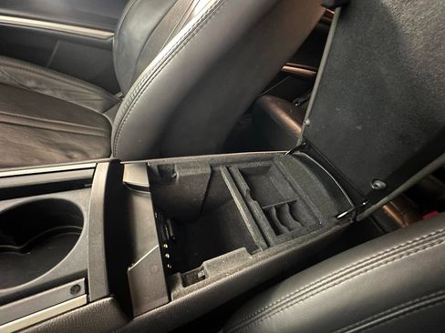 Used 2013 Lincoln MKZ image 35