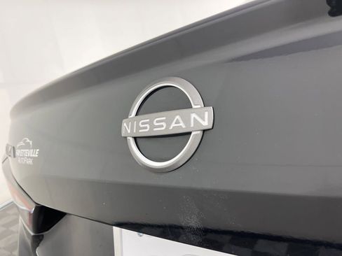 Used 2024 Nissan Altima 2.5 SV image 10