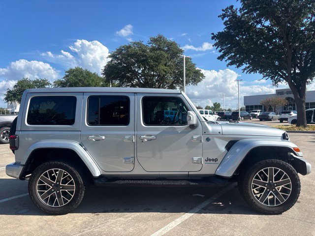 Used 2024 Jeep Wrangler High Altitude AWD/4WD image 4