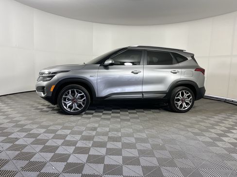 Used 2021 Kia Seltos SX w/ SX Sunroof Package AWD/4WD image 2