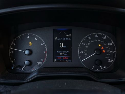 Used 2024 Toyota Corolla LE image 27