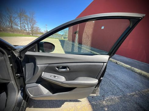 Used 2020 Nissan Sentra SV image 27