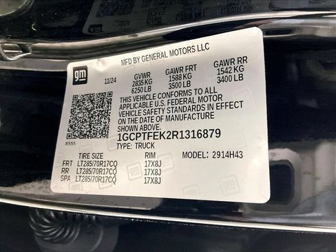 Used 2024 Chevrolet Colorado ZR2 w/ ZR2 Convenience Package III AWD/4WD image 36