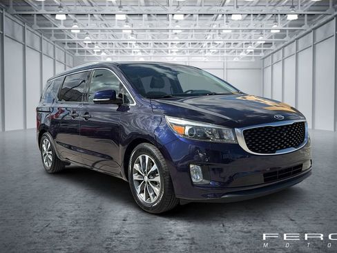 Used 2018 Kia Sedona SX image 7