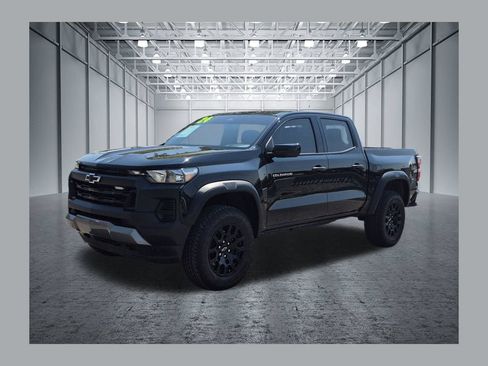 Certified 2024 Chevrolet Colorado Trail Boss w/ Advanced Trailering Package AWD/4WD image 1