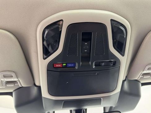 Used 2025 Subaru Outback Premium image 25