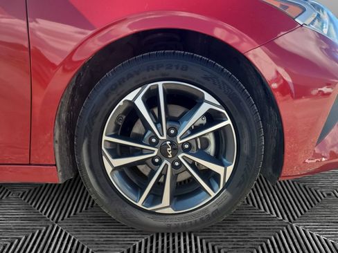 Used 2024 Kia Forte LXS FWD image 16