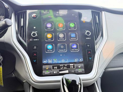 Used 2025 Subaru Outback Premium w/ Popular Package #1A image 22