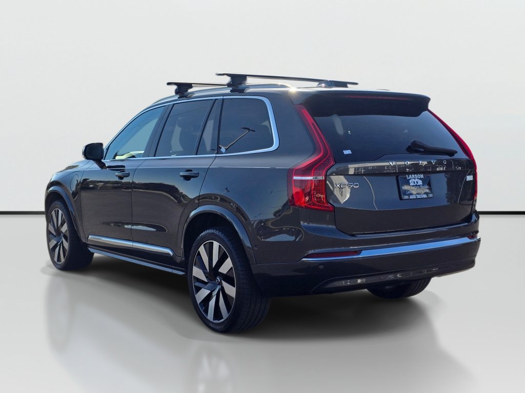 Used 2023 Volvo XC90 T8 Ultimate w/ Lounge Package AWD/4WD image 3