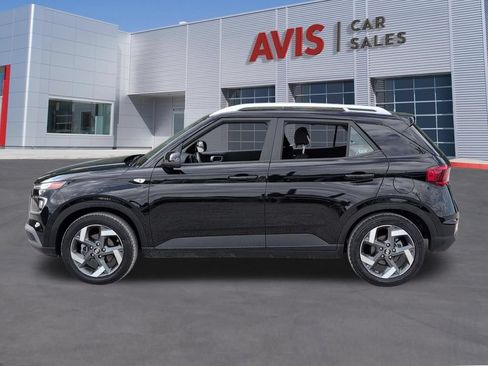 Used 2025 Hyundai Venue SEL FWD image 10