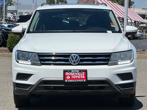 Used 2020 Volkswagen Tiguan SE AWD/4WD image 10