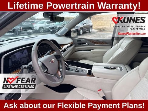Used 2024 Cadillac Escalade Sport Platinum image 16