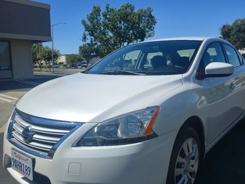 Used 2014 Nissan Sentra S w/ Electronics Package FWD image 4