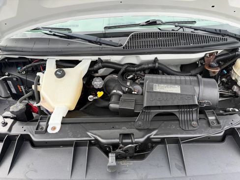 Used 2014 GMC Savana 2500 w/ Cold Climate Package image 19