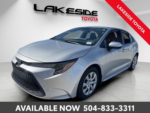 Used 2021 Toyota Corolla LE image 2