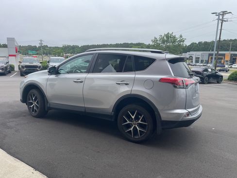 Used 2017 Toyota RAV4 SE AWD/4WD image 16