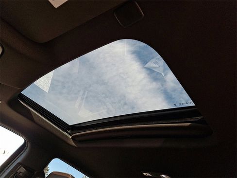 Certified 2024 GMC Sierra 1500 Denali w/ Denali Reserve Package image 16