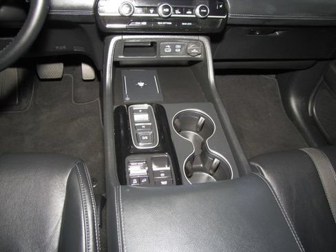 Used 2025 Honda Pilot EX-L image 14