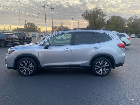 Used 2021 Subaru Forester Limited w/ Popular Package #3 image 8