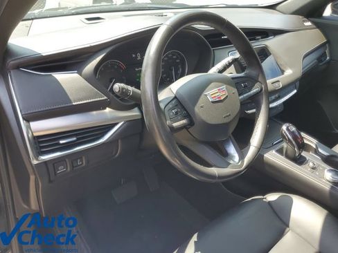 Used 2023 Cadillac XT4 Premium Luxury FWD image 19