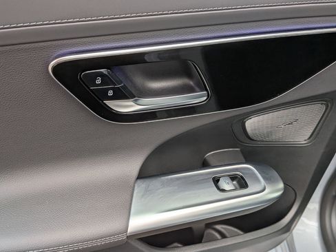 Certified 2025 Mercedes-Benz C 300 4MATIC Sedan image 28