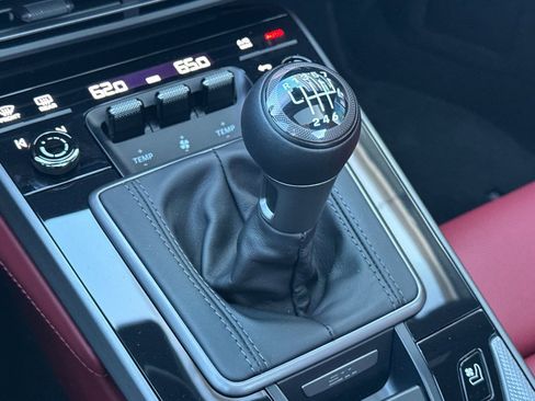 Used 2024 Porsche 911 Carrera S image 21