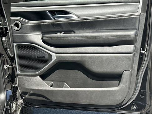 New 2026 Jeep Grand Wagoneer 4WD image 17