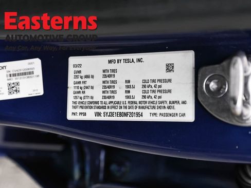 Used 2022 Tesla Model 3 Long Range AWD/4WD image 30